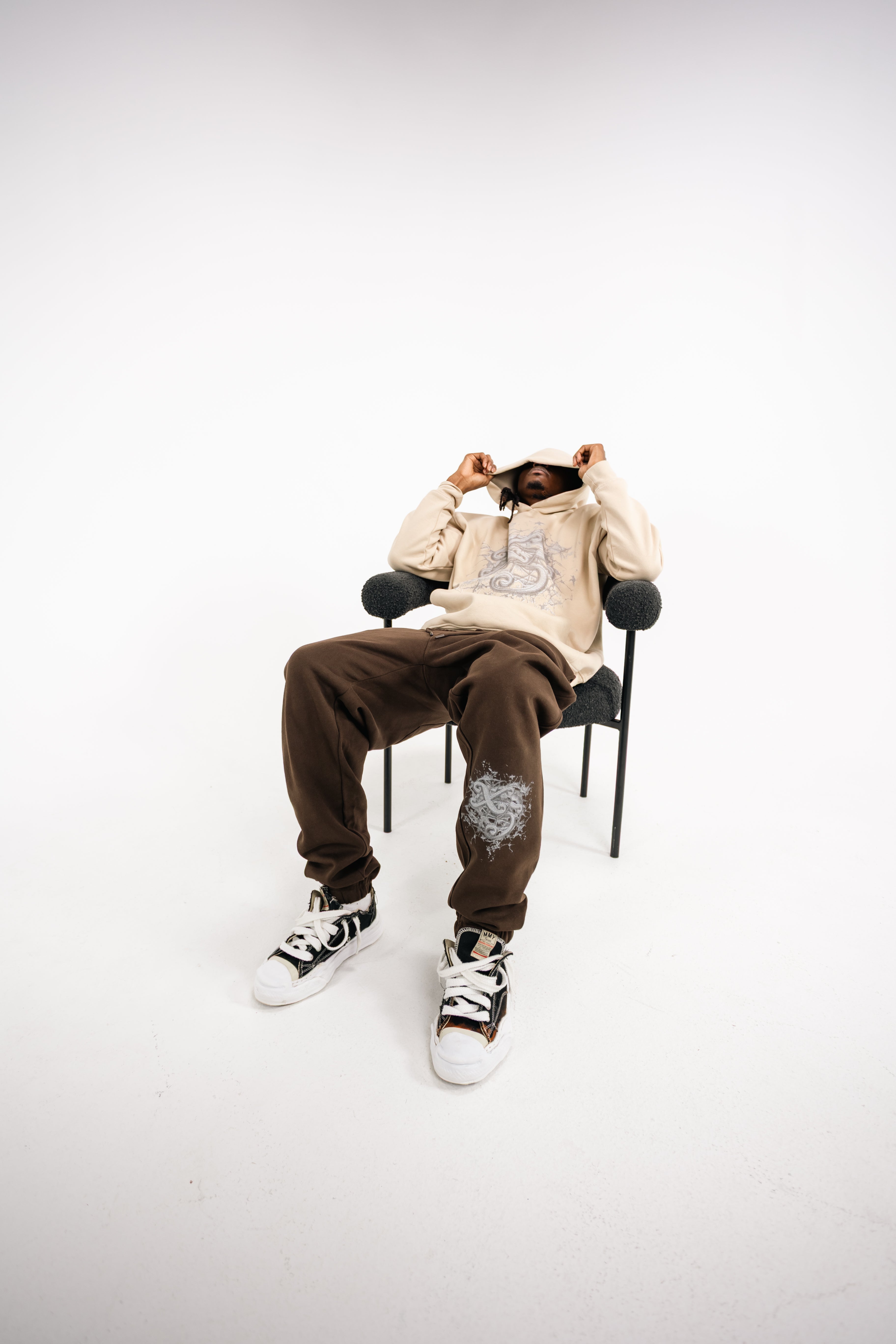 5tatement Hoodie: Beige