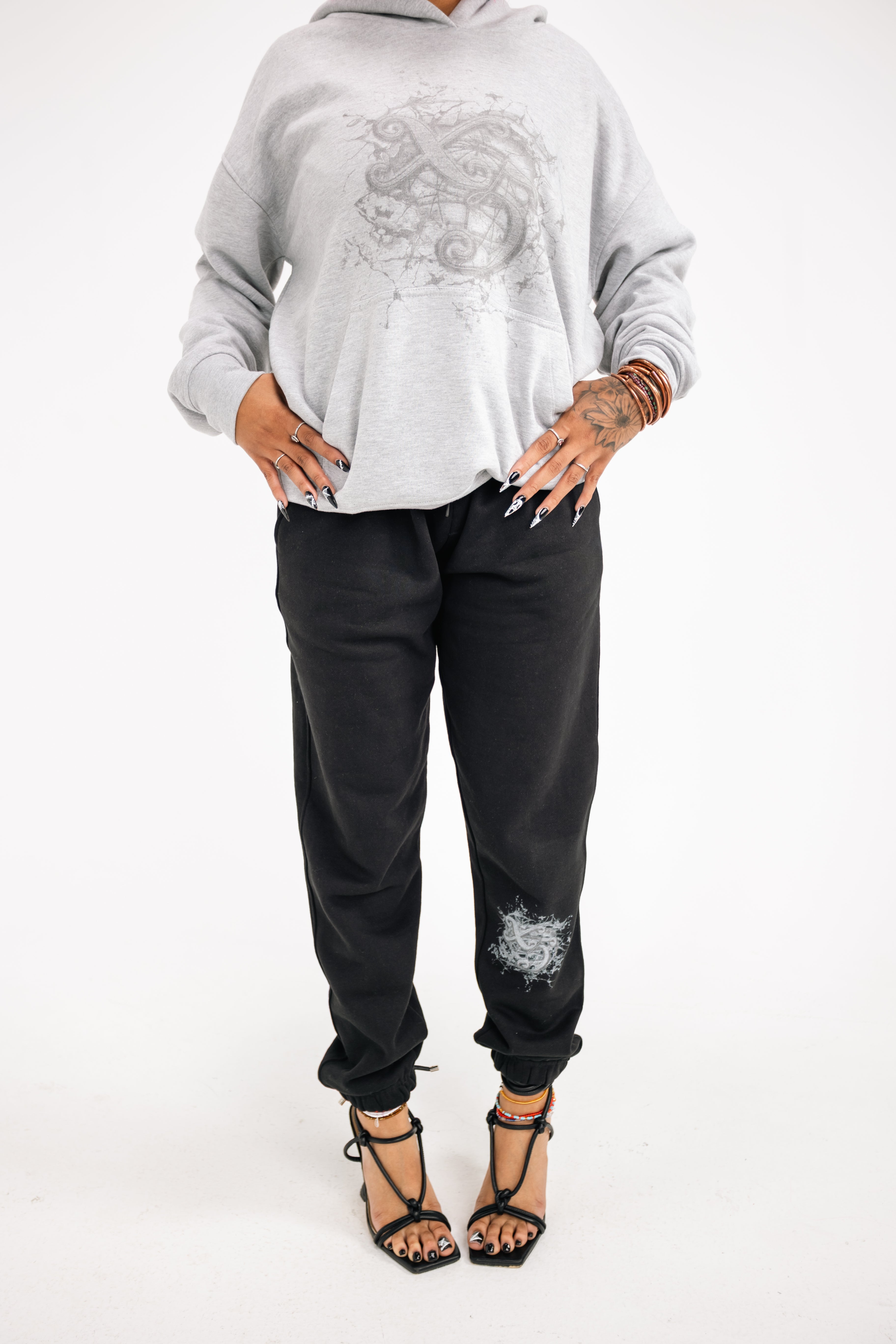 5tatement Hoodie: Heather Grey